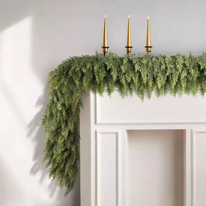 Varalio Holiday Garland™